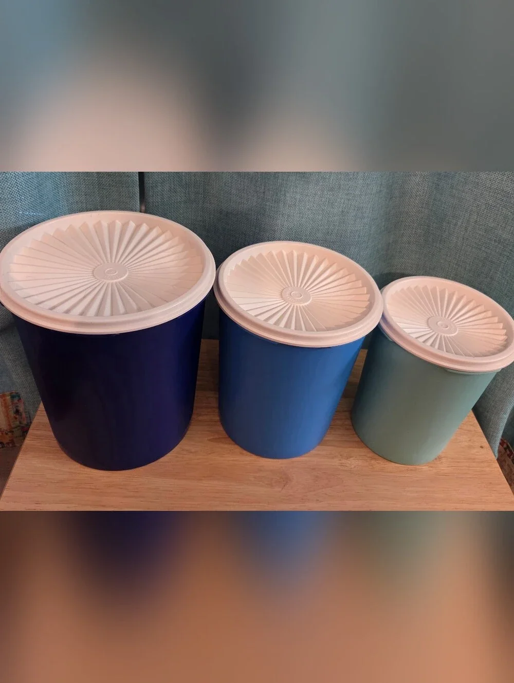 Tupperware Servalier Canister Set/3 NWT